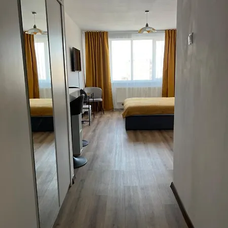 Self Check-in P2 Apartment